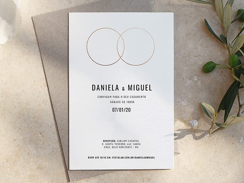 Modelo de Convite de Casamento - Aliancas Branco com Dourado Crie seu convite de casamento - Alianças Branco com Dourado| FestaLab